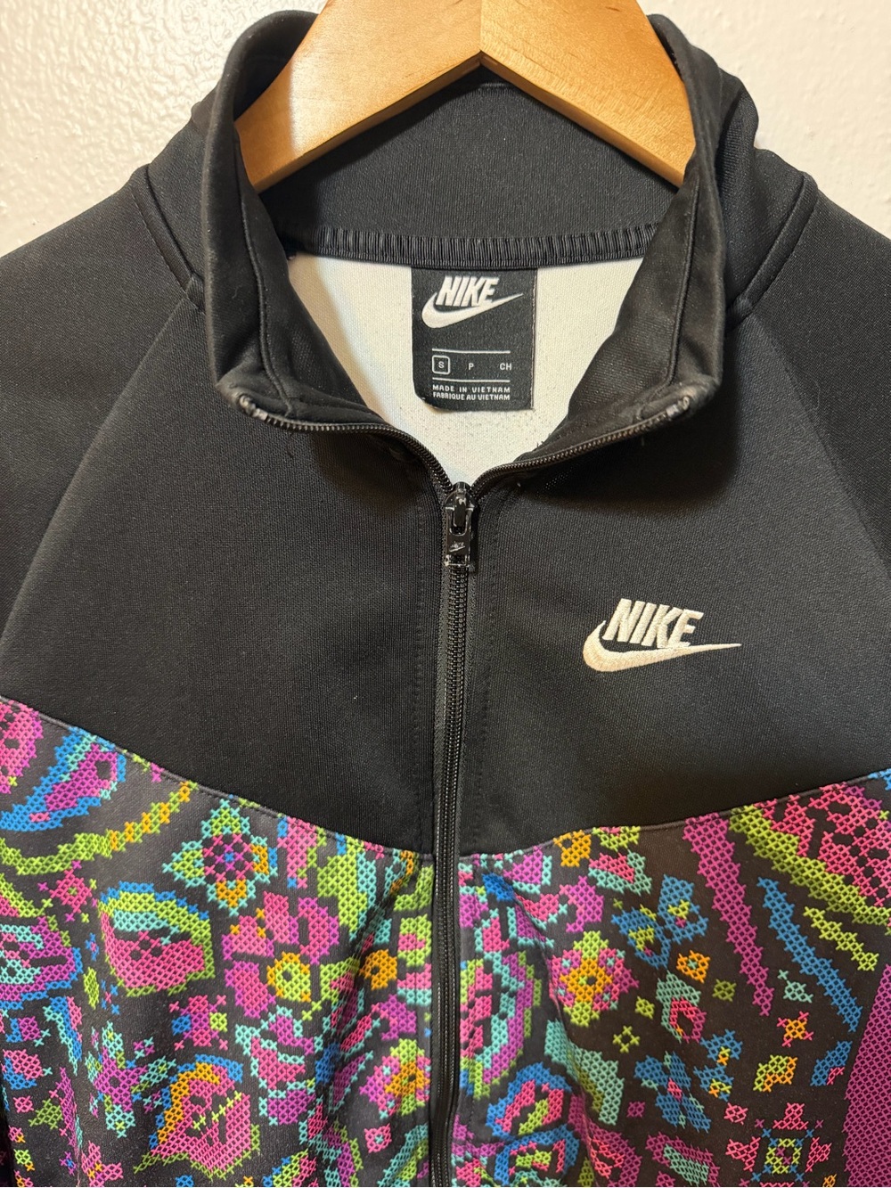 NEW Nike Women's Cropped Jacket MultiColor Black Size SMALL